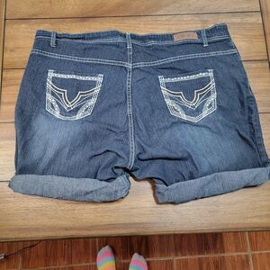 DKIN Denim Shorts w/ Pocket Bling - Size 20W